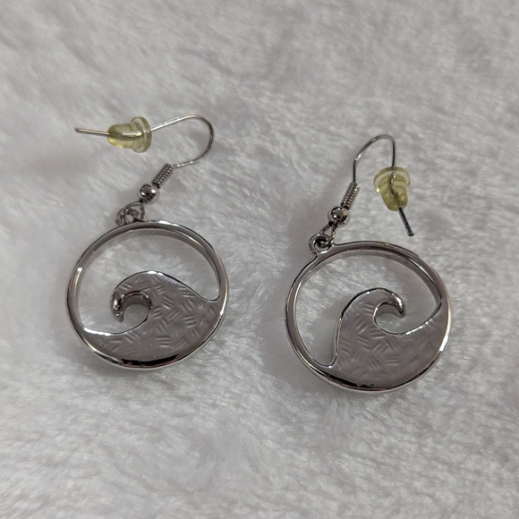 Silver Hawaii Ocean Wave Earrings with Blue Accents 1.5 Inches - Picture 3 of 3